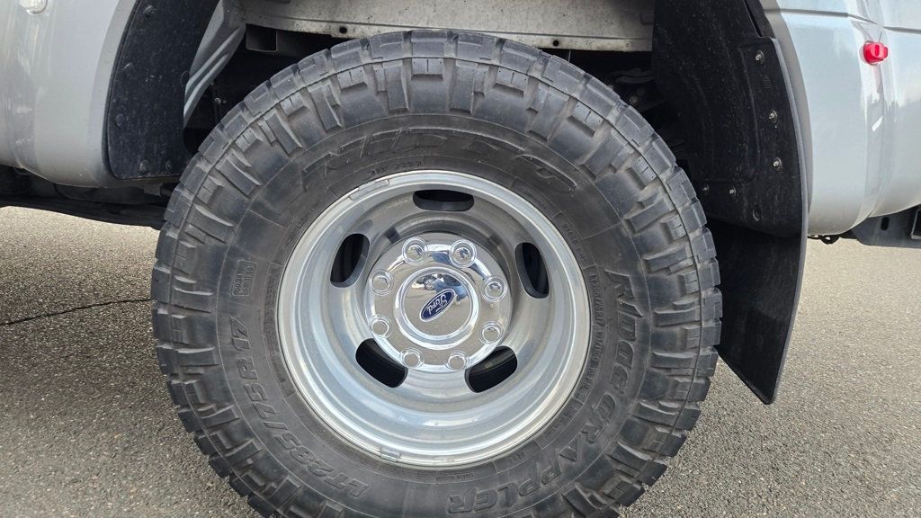 2022 Ford Super Duty F-350 DRW Lariat Ultimate FX4 DRW Leveled - 22986983 - 13