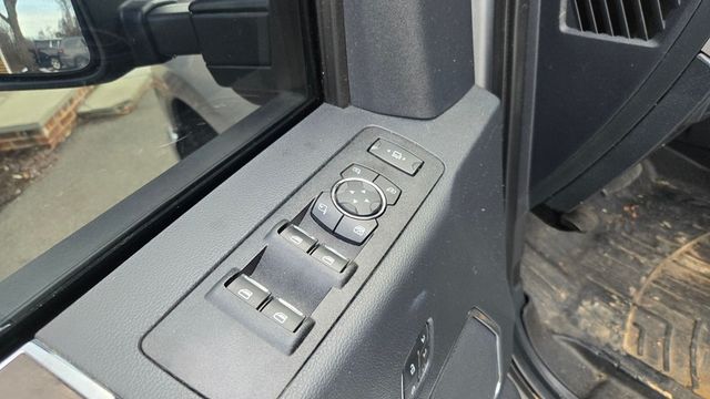 2022 Ford Super Duty F-350 DRW Lariat Ultimate FX4 DRW Leveled - 22986983 - 15