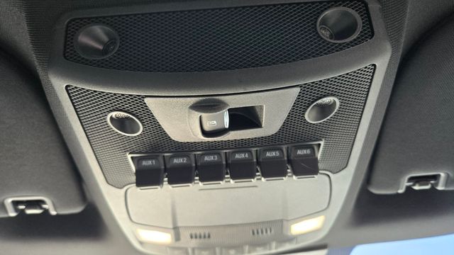 2022 Ford Super Duty F-350 DRW Platinum 4WD Crew Cab 8' Box - 22998623 - 24