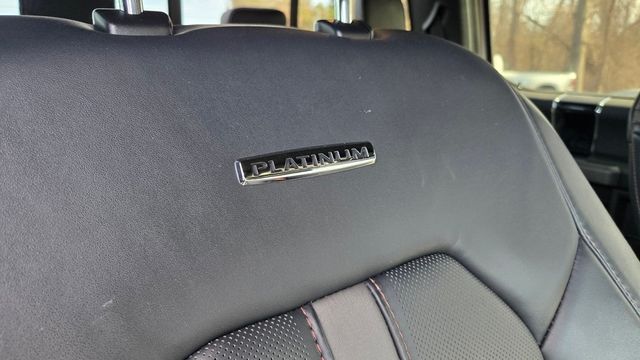 2022 Ford Super Duty F-350 DRW Platinum 4WD Crew Cab 8' Box - 22998623 - 26