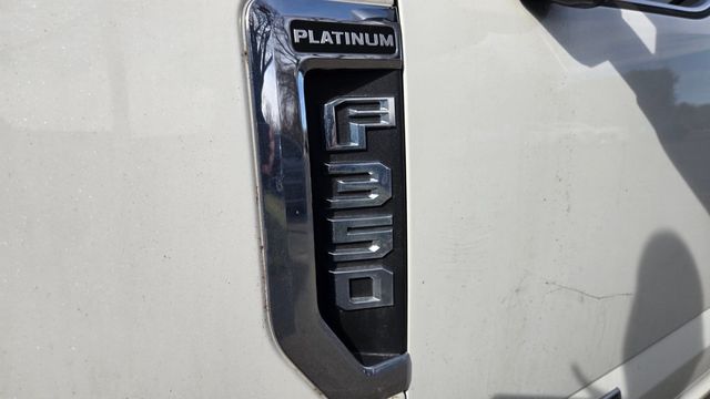2022 Ford Super Duty F-350 DRW Platinum 4WD Crew Cab 8' Box - 22998623 - 8