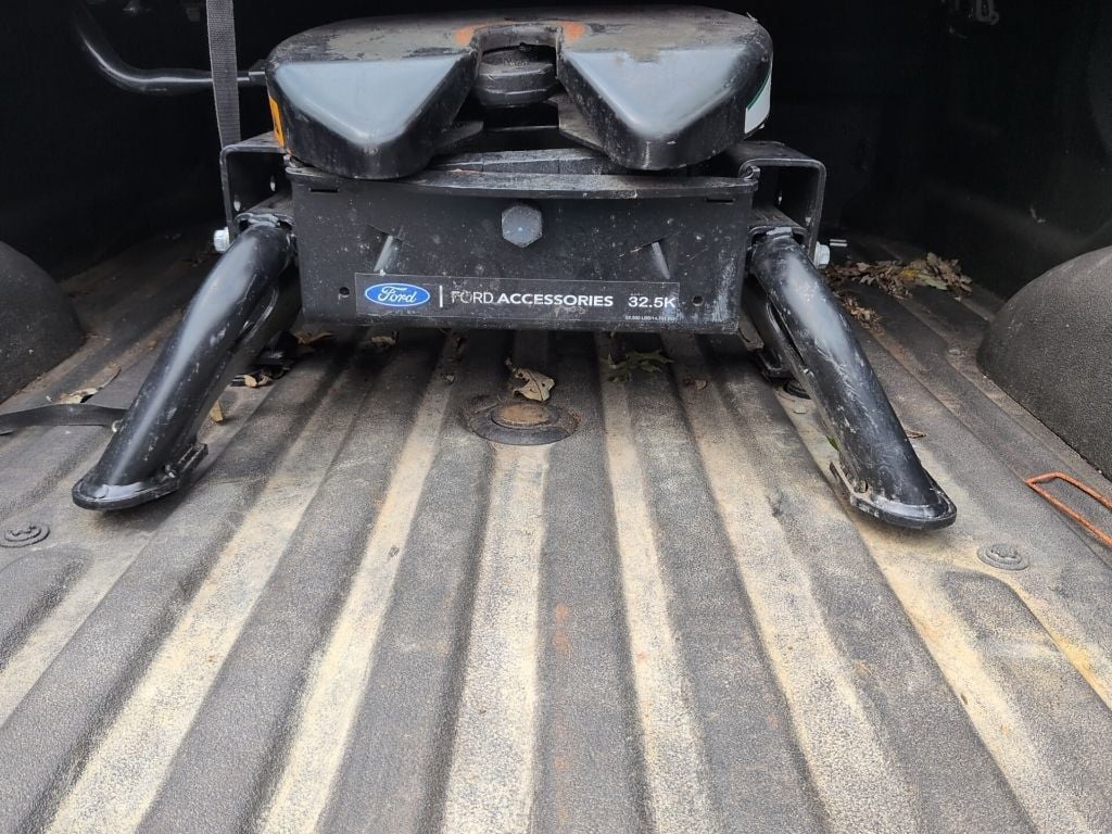 2022 Ford Super Duty F-350 DRW XL 4WD Crew Cab 8' Box - 23068175 - 6