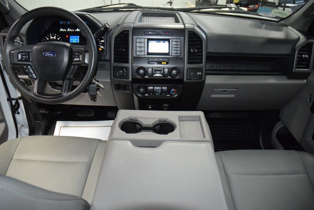 2022 Ford Super Duty F-350 DRW Cab-Chassis F350 SUPERCAB 4X4 * 6.2 V8 * 9' KNAPHEIDE UTILITY * 1 OWNER - 22971951 - 18