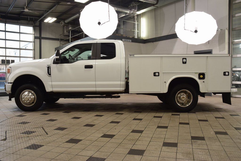 2022 Ford Super Duty F-350 DRW Cab-Chassis F350 SUPERCAB 4X4 * 6.2 V8 * 9' KNAPHEIDE UTILITY * 1 OWNER - 22971951 - 2
