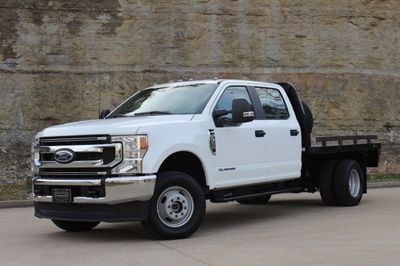 2022 Ford Super Duty F-350 DRW Cab-Chassis