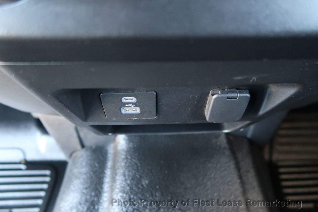 2022 Ford Super Duty F-350 SRW F350SD 4WD Crew Cab LWB - 23075209 - 30