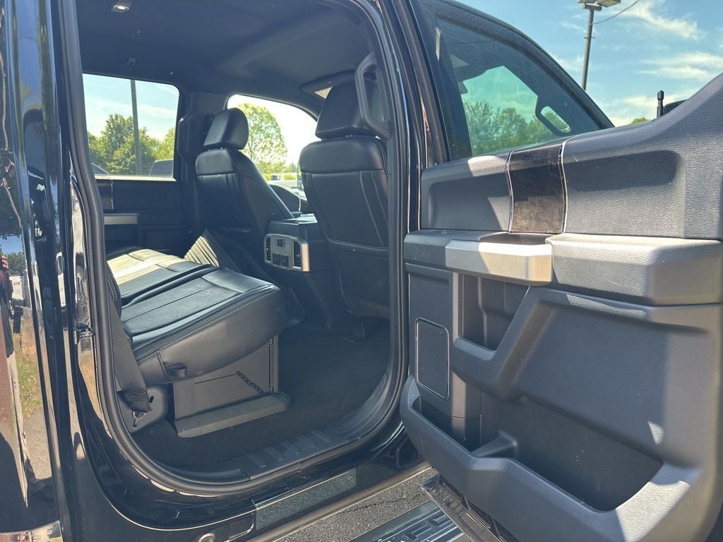 2022 Ford Super Duty F-350 SRW Lariat - 23027604 - 31