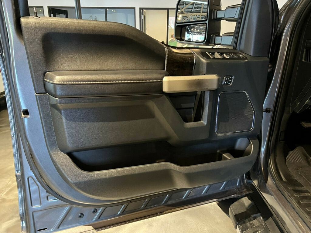 2022 Ford Super Duty F-350 SRW LARIAT/Htd&CldSeats/FX4Pkg/5thWheelPrepPkg/RemoteStart/B&O Sound - 22888806 - 8