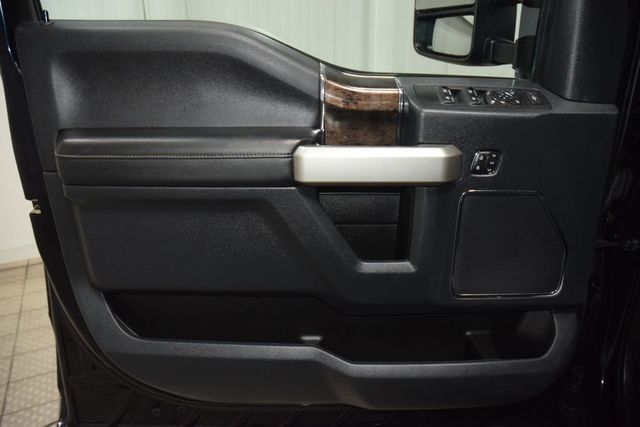 2022 Ford Super Duty F-350 SRW Lariat Ultimate - 23062447 - 46