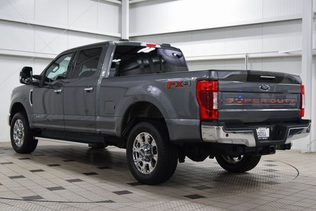 2022 Ford F-350 Lariat photo 5