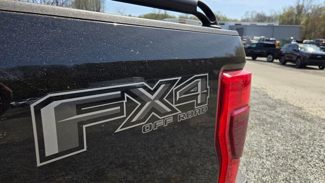 2022 Ford Super Duty F-350 SRW Lariat Ultimate Sport FX4 Leveled - 23004114 - 10