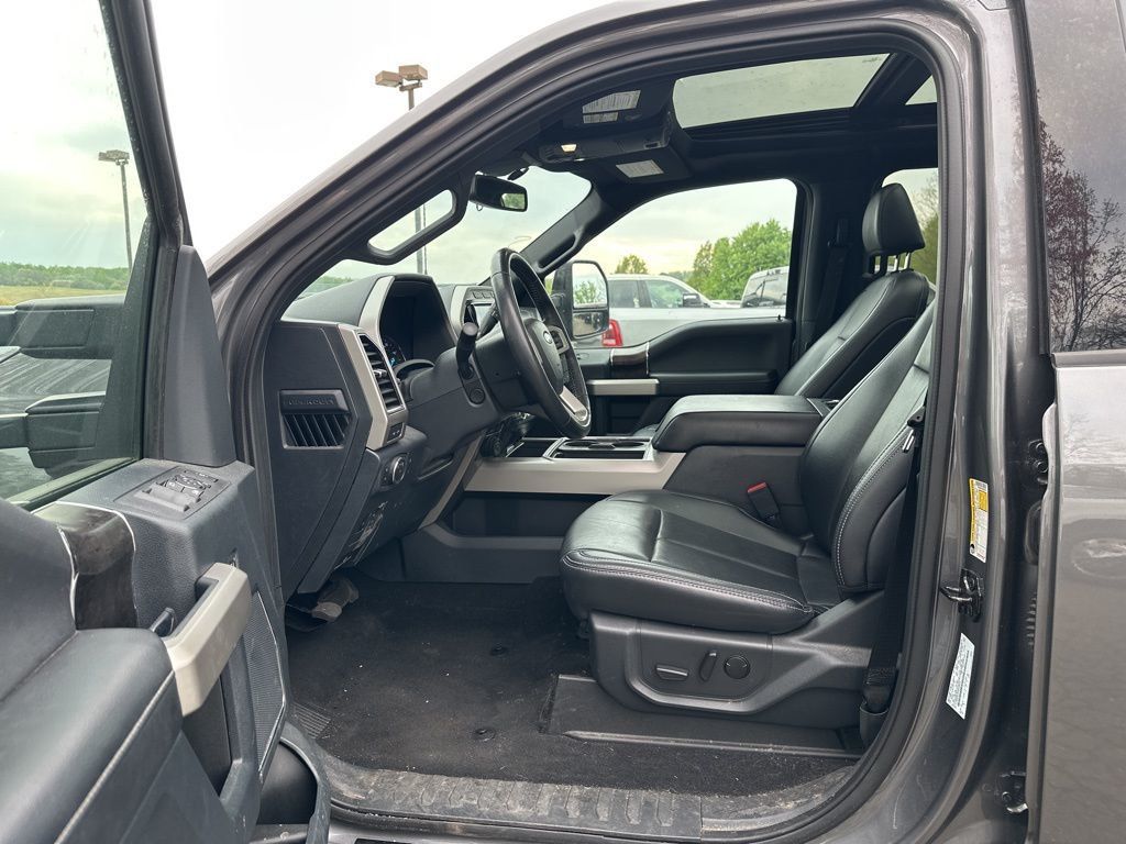 2022 Ford Super Duty F-350 SRW Lariat Ultimate Sport Tremor - 23010264 - 19