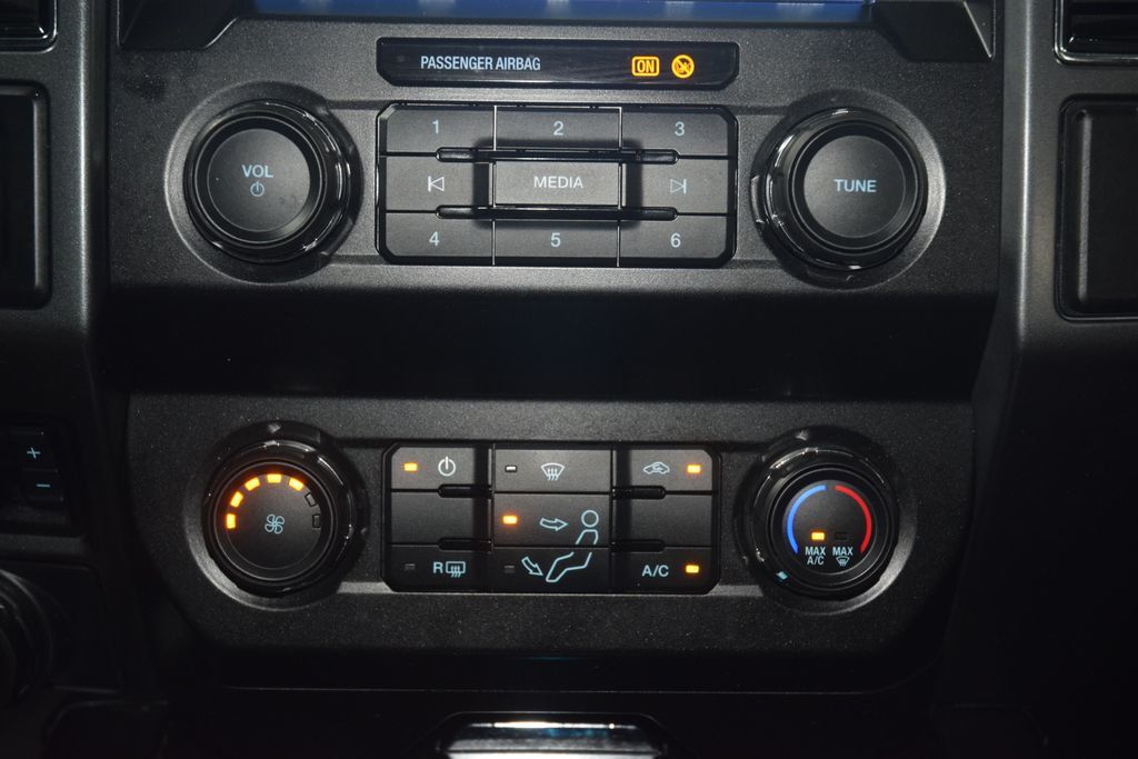 2022 Ford Super Duty F-350 SRW XLT - 23065516 - 35