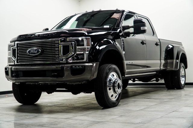 2022 Ford Super Duty F-450 DRW King Ranch 4WD Crew Cab 8' Box - 22955948 - 9