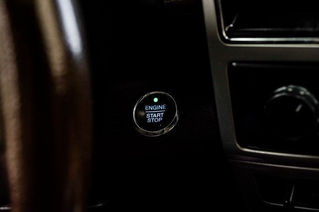 2022 Ford Super Duty F-450 DRW King Ranch 4WD Crew Cab 8' Box - 22955948 - 19