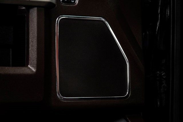 2022 Ford Super Duty F-450 DRW King Ranch 4WD Crew Cab 8' Box - 22955948 - 34