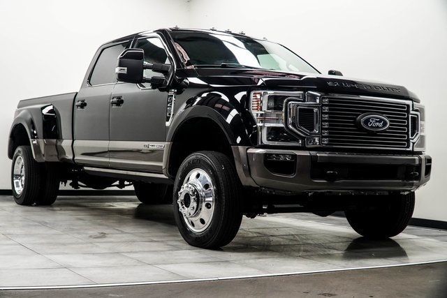 2022 Ford Super Duty F-450 DRW King Ranch 4WD Crew Cab 8' Box - 22955948 - 3