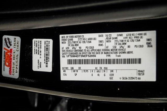 2022 Ford Super Duty F-450 DRW King Ranch 4WD Crew Cab 8' Box - 22955948 - 42