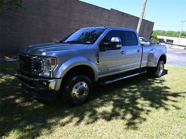 2022 Ford Super Duty F-450 DRW LARIAT 4WD Crew Cab 8' Box - 22806688 - 16
