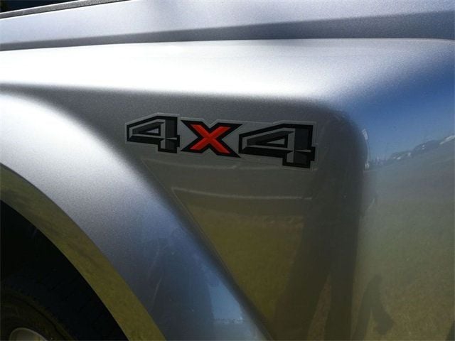 2022 Ford Super Duty F-450 DRW LARIAT 4WD Crew Cab 8' Box - 22806688 - 17