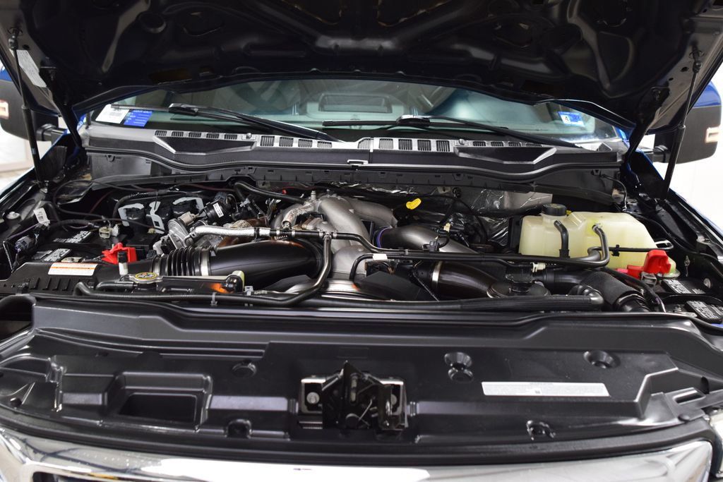 2022 Ford Super Duty F-450 DRW Limited 4WD Crew Cab 8' Box - 22988773 - 31