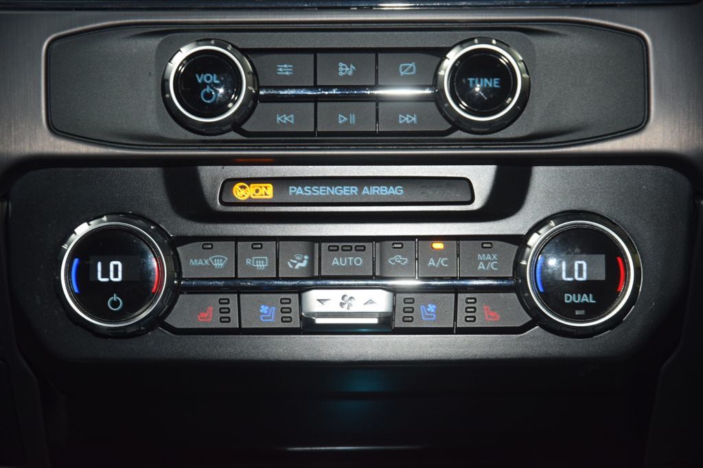 2022 Ford Super Duty F-450 DRW Limited 4WD Crew Cab 8' Box - 22988773 - 35