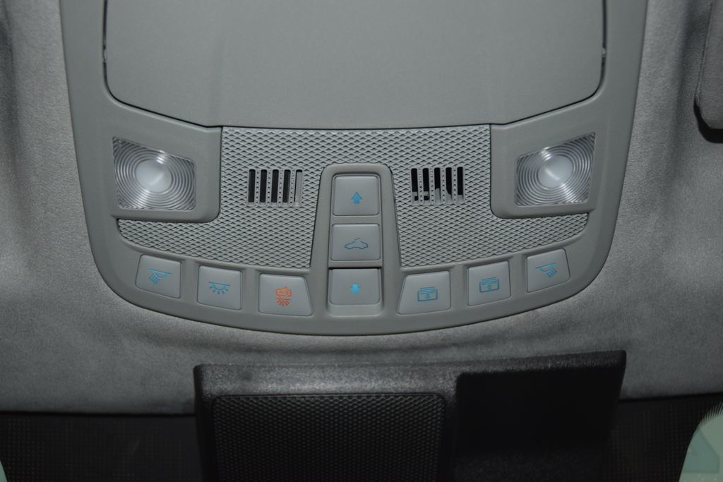 2022 Ford Super Duty F-450 DRW Limited 4WD Crew Cab 8' Box - 22988773 - 56