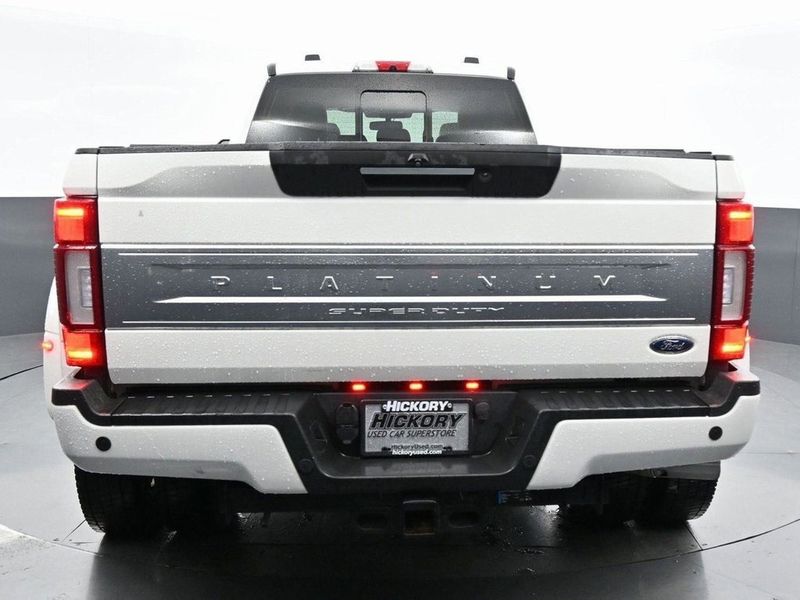 2022 Ford Super Duty F-450 DRW Platinum 4WD Crew Cab 8' Box - 22940279 - 10