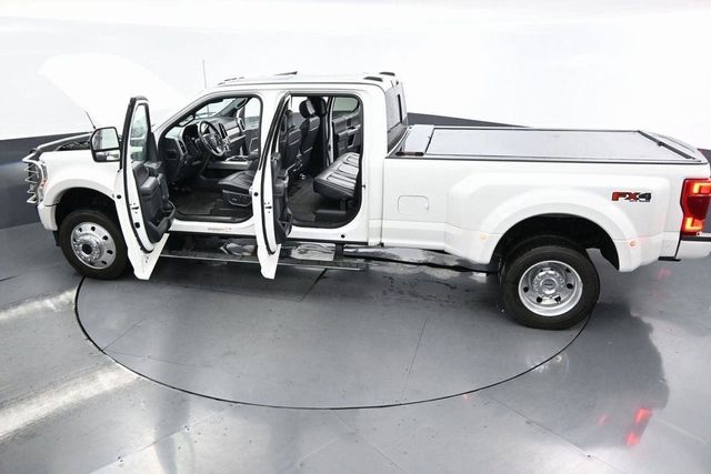 2022 Ford Super Duty F-450 DRW Platinum 4WD Crew Cab 8' Box - 22940279 - 14