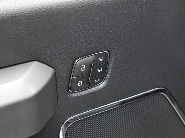 2022 Ford Super Duty F-450 DRW Platinum 4WD Crew Cab 8' Box - 22940279 - 17