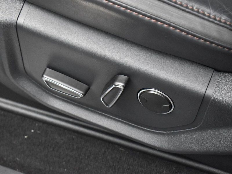 2022 Ford Super Duty F-450 DRW Platinum 4WD Crew Cab 8' Box - 22940279 - 18