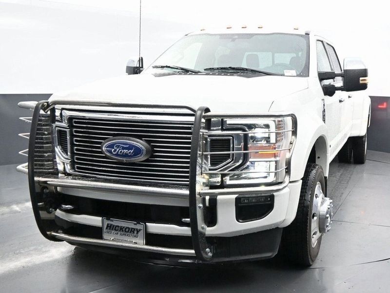2022 Ford Super Duty F-450 DRW Platinum 4WD Crew Cab 8' Box - 22940279 - 1