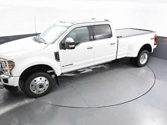 2022 Ford Super Duty F-450 DRW Platinum 4WD Crew Cab 8' Box - 22940279 - 3