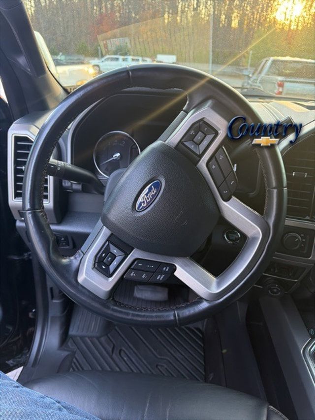 2022 Ford Super Duty F-450 DRW Platinum 4WD Crew Cab 8' Box - 22944505 - 16