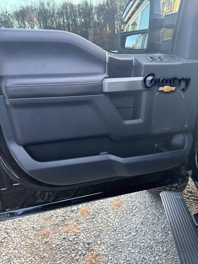 2022 Ford Super Duty F-450 DRW Platinum 4WD Crew Cab 8' Box - 22944505 - 24
