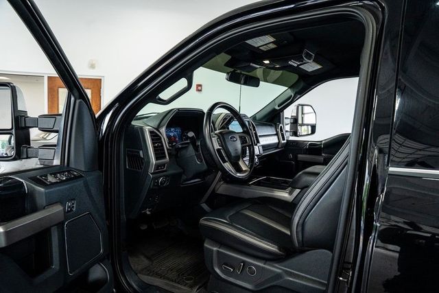 2022 Ford Super Duty F-450 DRW Platinum 4WD Crew Cab 8' Box - 22953528 - 16