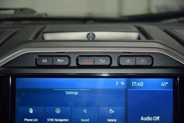 2022 Ford Super Duty F-450 DRW Platinum 4WD Crew Cab 8' Box - 22953528 - 33