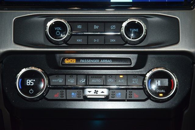 2022 Ford Super Duty F-450 DRW Platinum 4WD Crew Cab 8' Box - 22953528 - 34