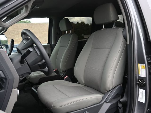 2022 Ford Super Duty F-450 DRW XL 4WD Crew Cab 8' Box - 23006378 - 22