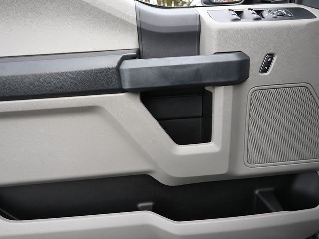 2022 Ford Super Duty F-450 DRW XL 4WD Crew Cab 8' Box - 23006378 - 24