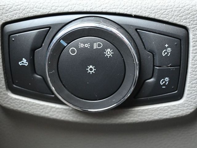 2022 Ford Super Duty F-450 DRW XL 4WD Crew Cab 8' Box - 23006378 - 42