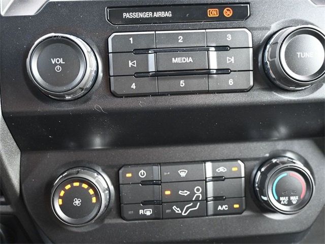 2022 Ford Super Duty F-450 DRW XL 4WD Crew Cab 8' Box - 22921151 - 35