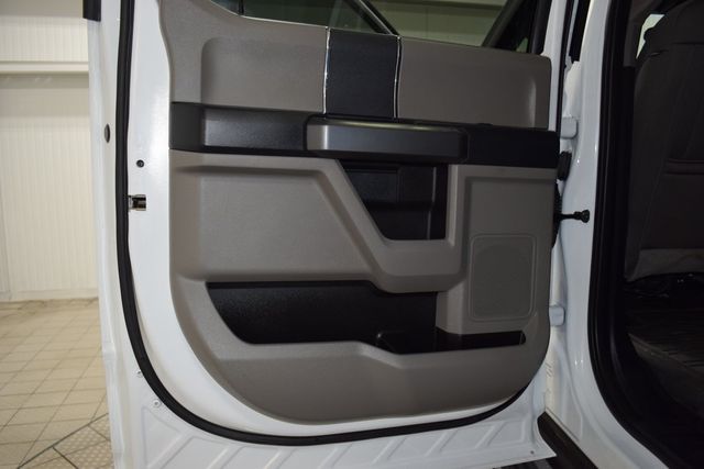 2022 Ford Super Duty F-550 DRW F550 CREW XLT 4X4 * POWERSTROKE * CONCRETE BODY * 1 OWNER - 22852260 - 30