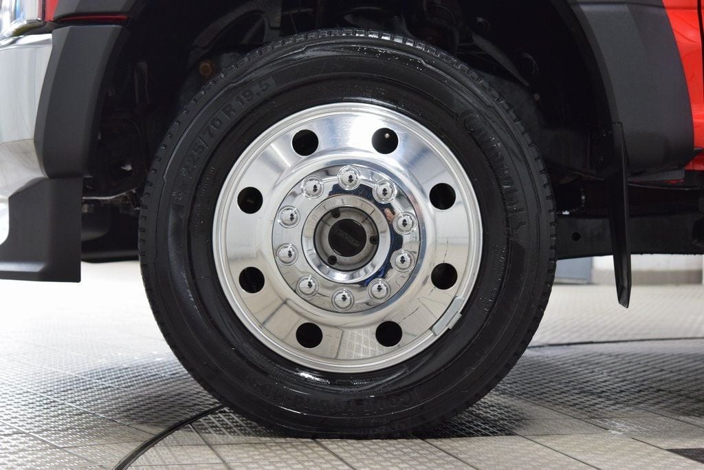 2022 Ford F-550 Lariat photo 14