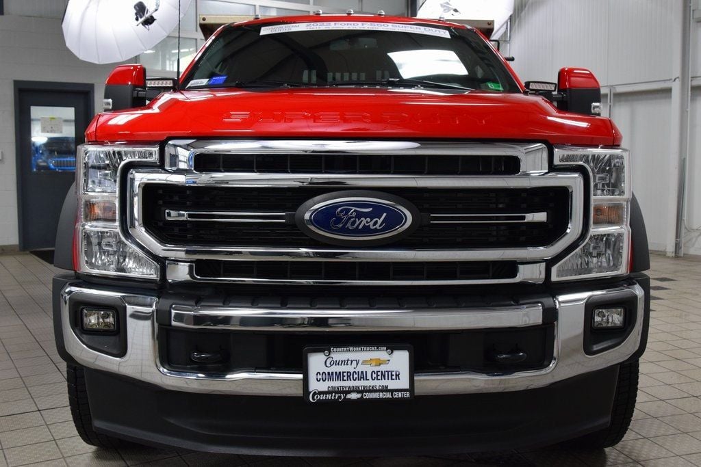 2022 Ford F-550 Lariat photo 2