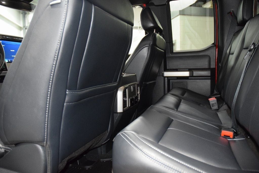 2022 Ford F-550 Lariat photo 28