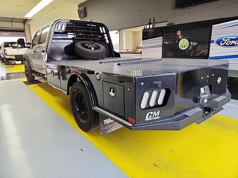 2022 Ford F-550 XLT photo 3