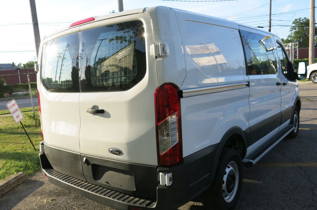 2022 Ford Transit Cargo Van T-250 130" Low Rf 9070 GVWR RWD - 23054049 - 3