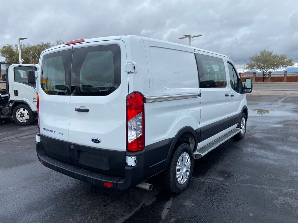 2022 Ford Transit Cargo Van T-250 130" Low Rf 9070 GVWR RWD - 22256115 - 5