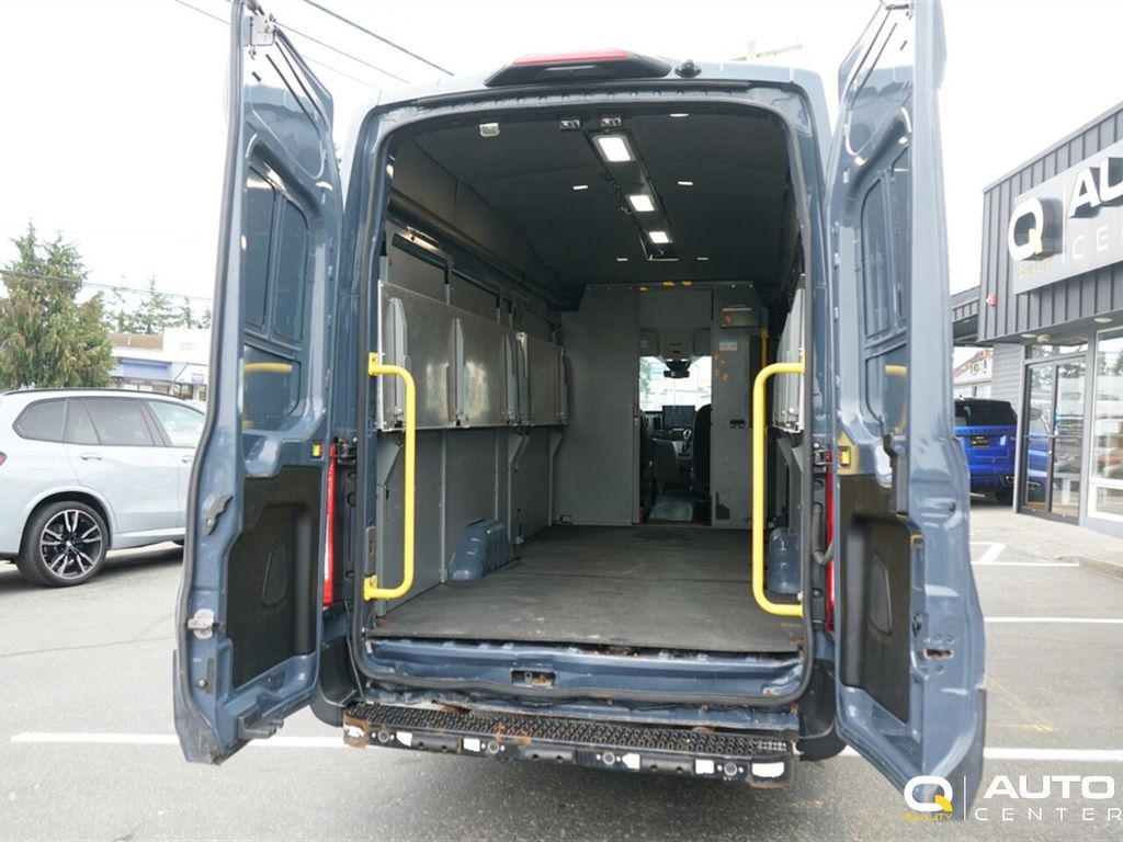 2022 Ford Transit Cargo Van T-250 148" EL Hi Rf 9070 GVWR AWD - 23025273 - 9